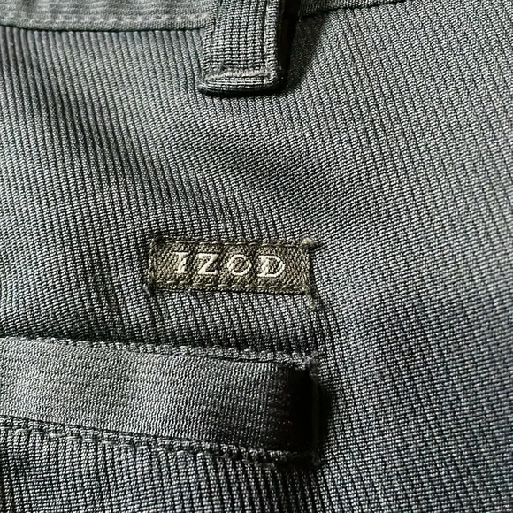 Izod Perform X straight leg pants Flat front Subtle texture Mens size 34 Navy - Picture 9 of 13